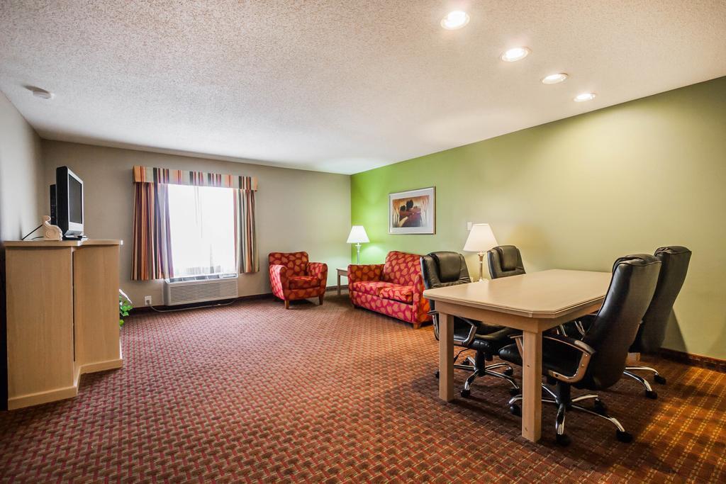 Quality Suites Memphis/ Wolfchase Galleria Eksteriør billede