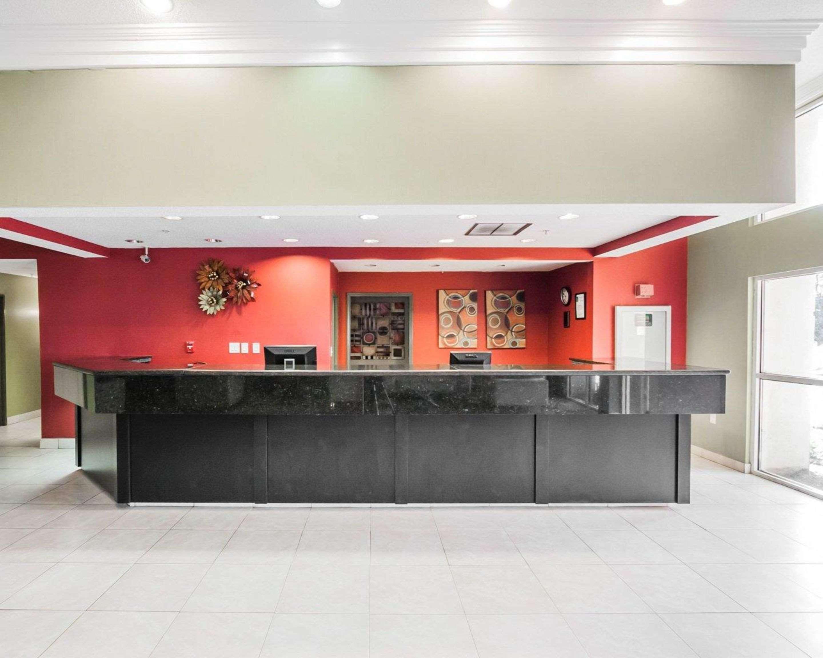 Quality Suites Memphis/ Wolfchase Galleria Eksteriør billede