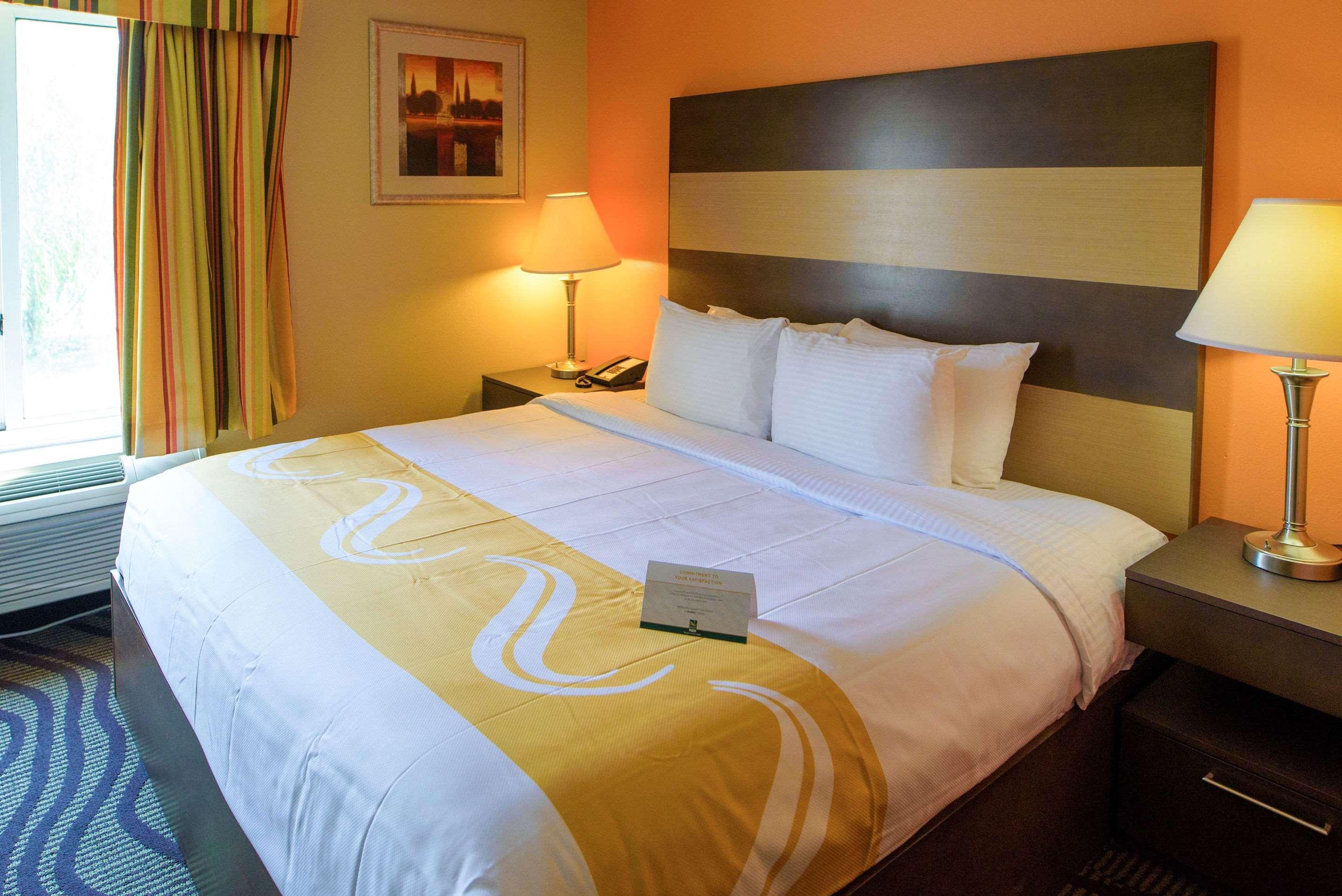 Quality Suites Memphis/ Wolfchase Galleria Eksteriør billede