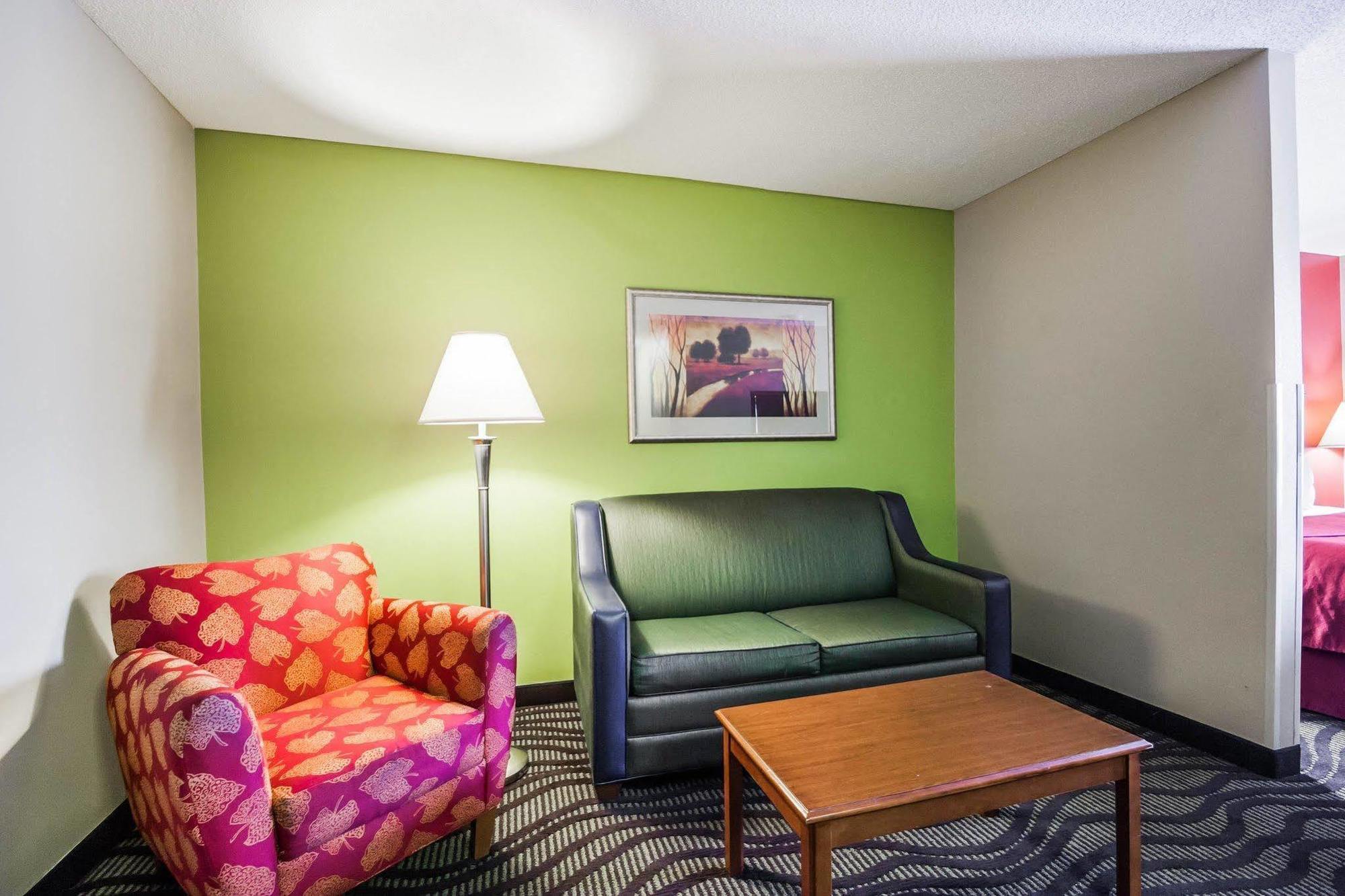 Quality Suites Memphis/ Wolfchase Galleria Eksteriør billede
